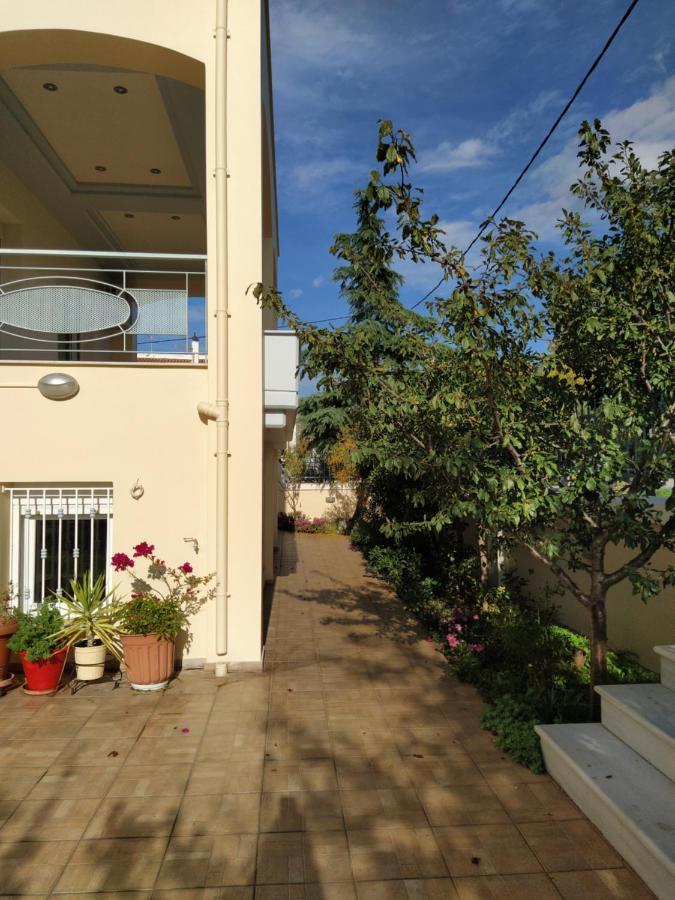Dora'S Home With Garden Волос Екстериор снимка